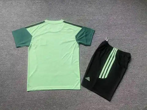 Mexico Fluorescent Green Children's Set 26 — 2026/27