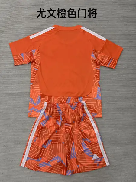 YW Orange Goalkeeper Adult Set, Children's — 2026/27