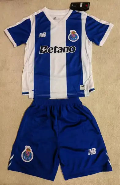 Porto home kid kits — 2026/27