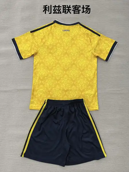 Leeds United away adult kit — 2026/27