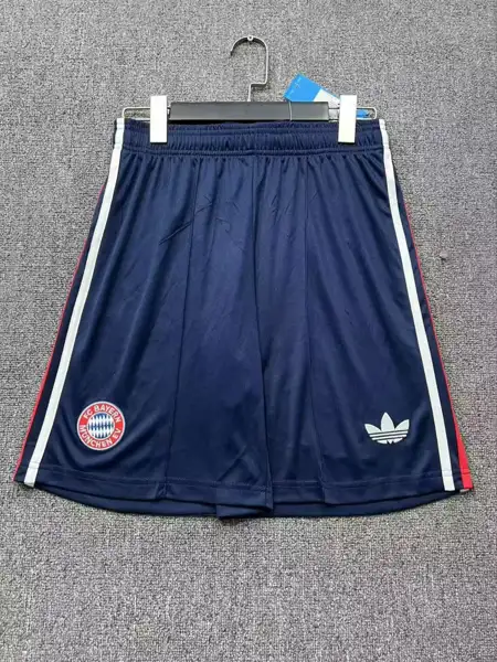 Bayern away shorts — 2026/27