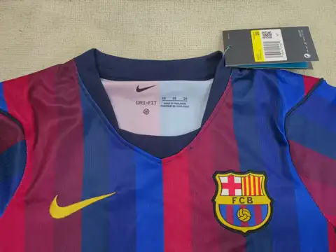 Barcelona home children's kit — 2026/27