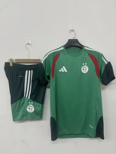 Algeria green short sleeved training suit — 2026/27