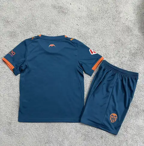 Valencia away children's kit — 2026/27