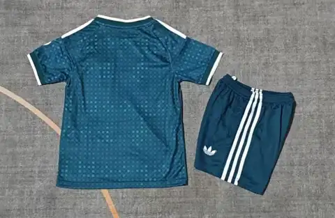 Real Madrid away children's kit — 2026/27