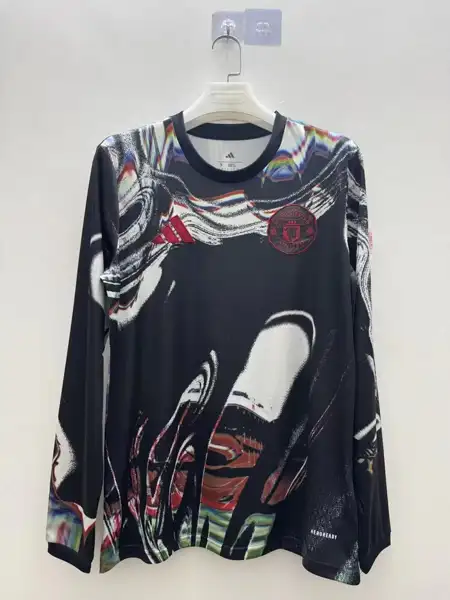 Man United Training Long Sleeve — 2026/27