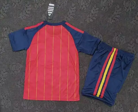 Spain home children's kit — 2026/27
