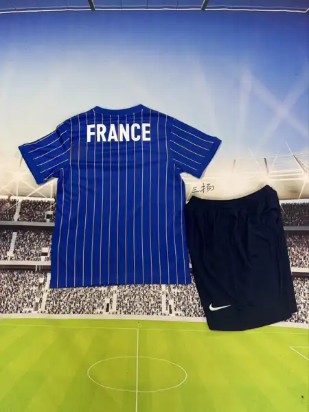 France Blue Children's Kit — 2026/27