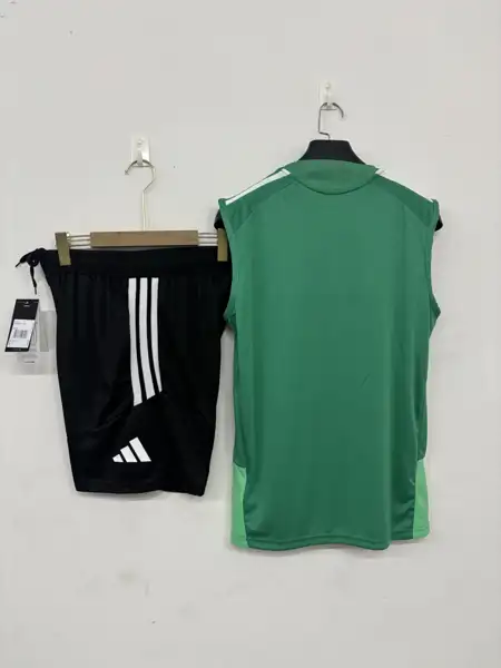 Celtic Green Training Suit — 2026/27