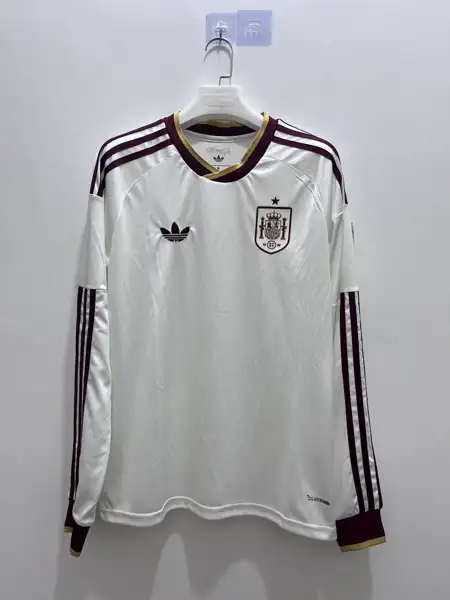 Spain away long sleeves — 2026/27