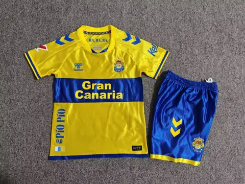 Las Palmas home children's kit — 2026/27