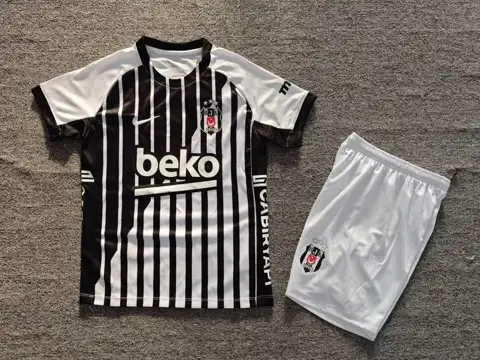 Besiktas away children's kit — 2026/27