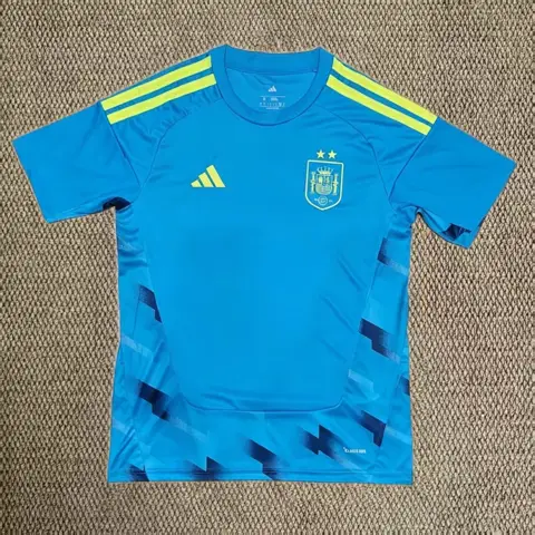 Spain goalkeeper 2 star — 2026/27