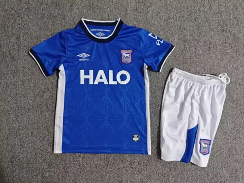 Ipswich home children's kit — 2026/27