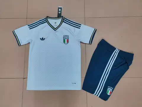 Italy away adult kit — 2026/27
