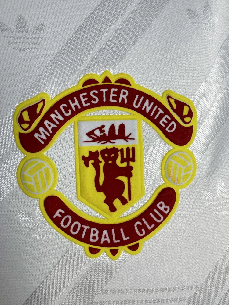 Manchester United 1986/1988 Retro Manchester United Away Football Shirt 1986/1988 — 5