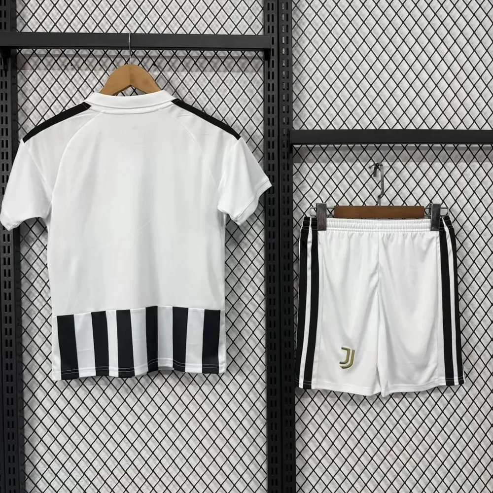 Juventus 2026/2027 Juventus Local Camiseta de fútbol Talla infantil 2026/27 — 2