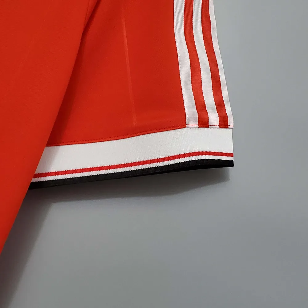 Manchester United 1983/1984 Retro Manchester United Home Football Shirt 1983/1984 — 8