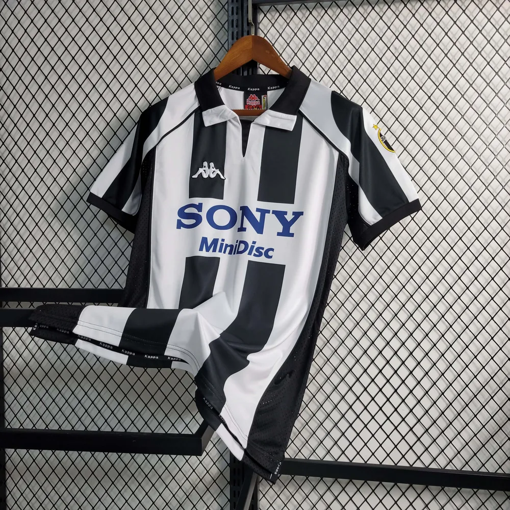 Juventus 1997/1998 Retro Juventus Football Shirt Home 1997/1998 — 7