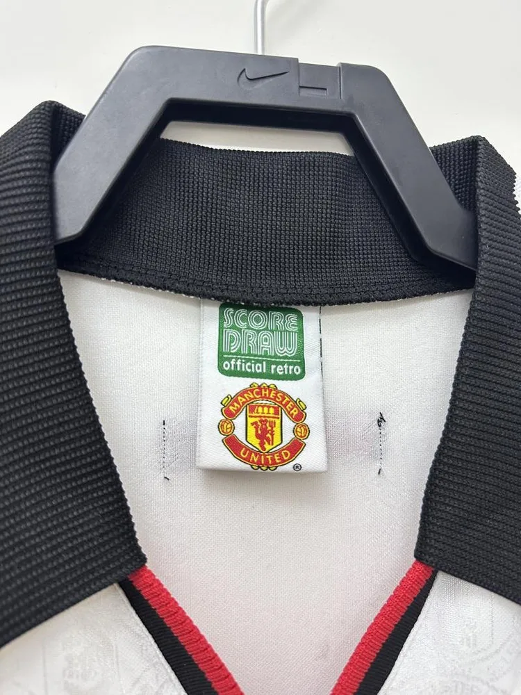 Manchester United 1998/1999 Retro Manchester United Away White Football Shirt 1998/1999 — 3