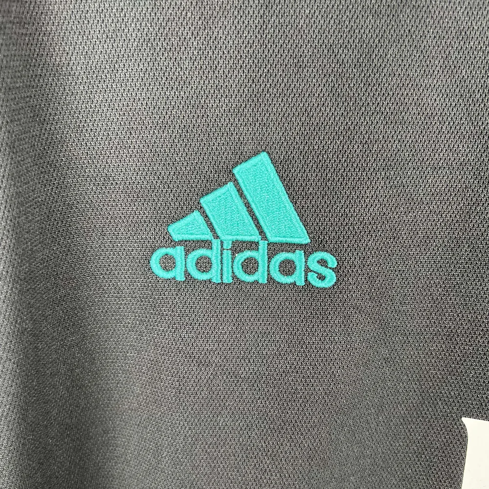 Real Madrid 2017/2018 Retro Real Madrid Visitante Camiseta de fútbol 2017/2018 — 5
