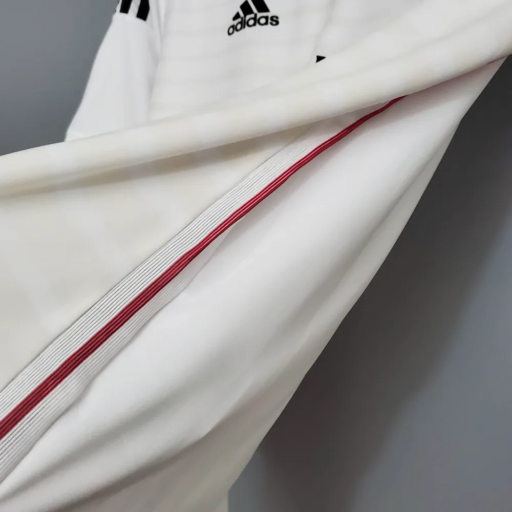 Real Madrid 2014/2015 Retro Real Madrid Local 2014/2015 — 8