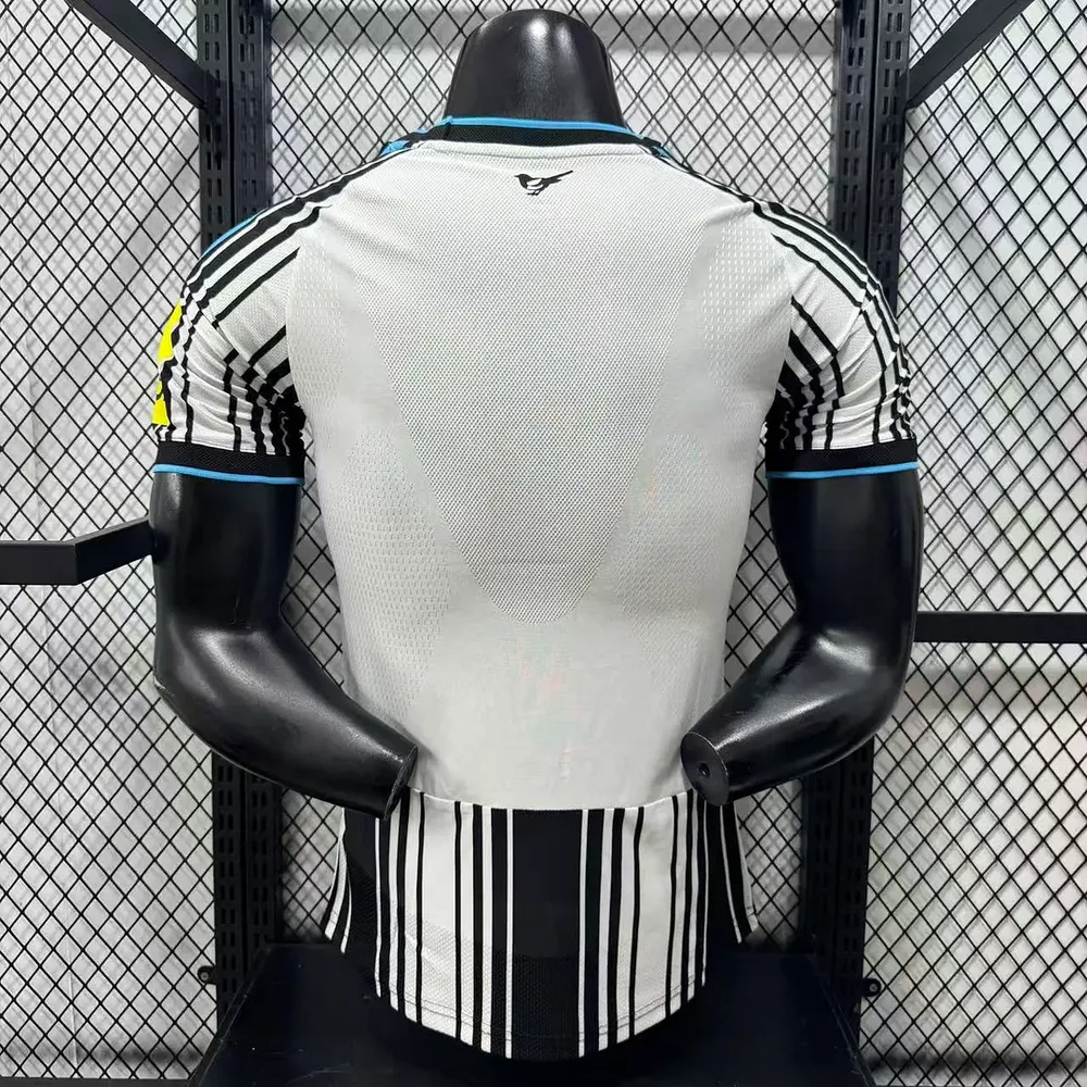 Newcastle 2026/2027 Versión jugador Newcastle United Local Camiseta de fútbol 2026/27 — 2
