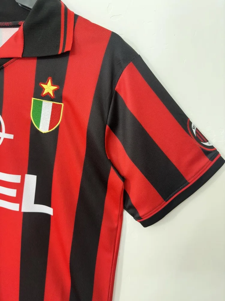AC Milan 1996/1997 Retro AC Milan Home Football Shirt 1996/1997 — 9