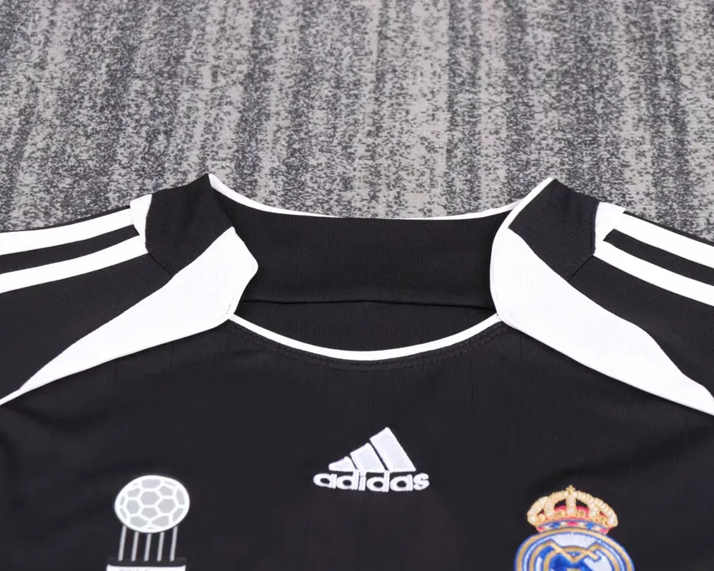 Real Madrid 2006-2007 Retro Real Madrid Third Away Football Shirt Kids Size 2006/2007 — 3