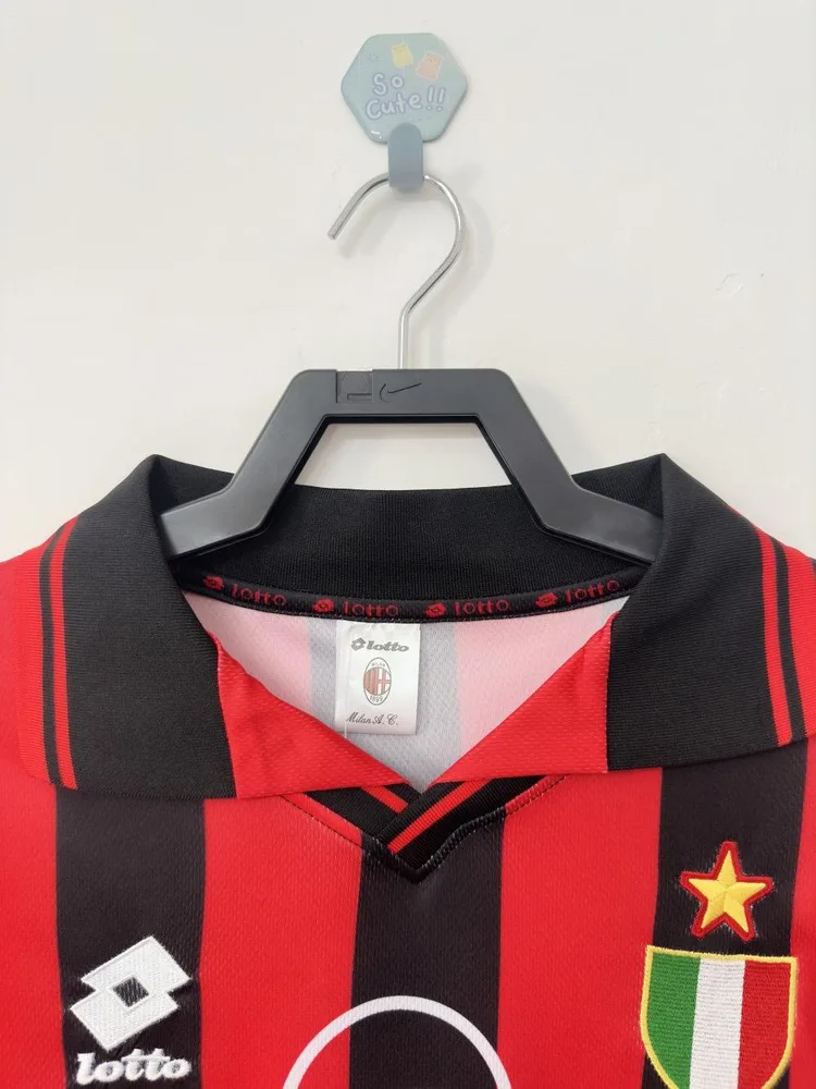 AC Milan 1996/1997 Retro AC Milan Home Football Shirt 1996/1997 — 3