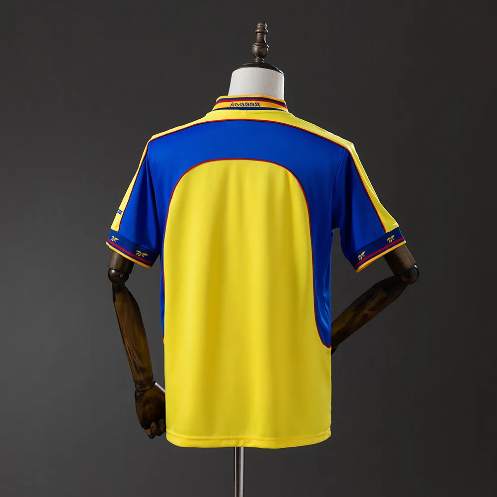 Colombia 2001/2002 Retro Colombia Local Jersey 2001/2002 — 2
