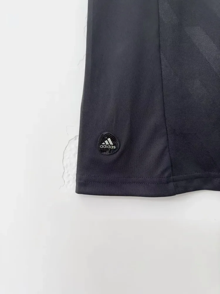 Real Madrid 2011/2012 Retro Real Madrid Visitante Jersey 2011/2012 — 6