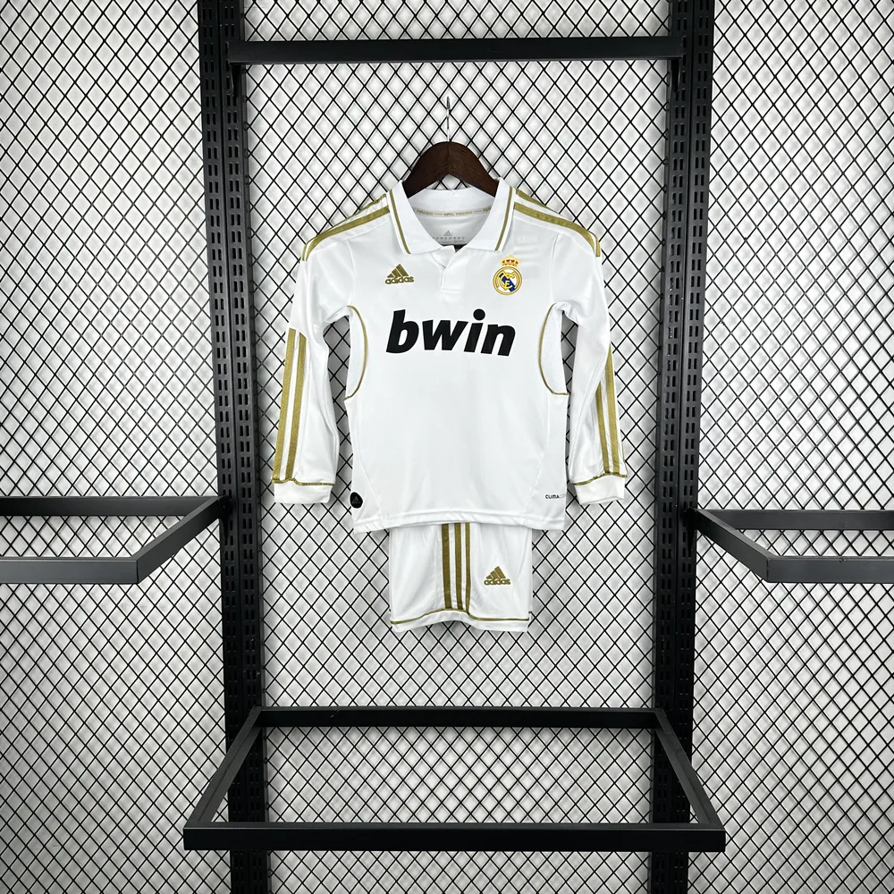 Real Madrid 2011/2012 Retro Long Sleeve Real Madrid Home Football Shirt Kids Size 2011/2012