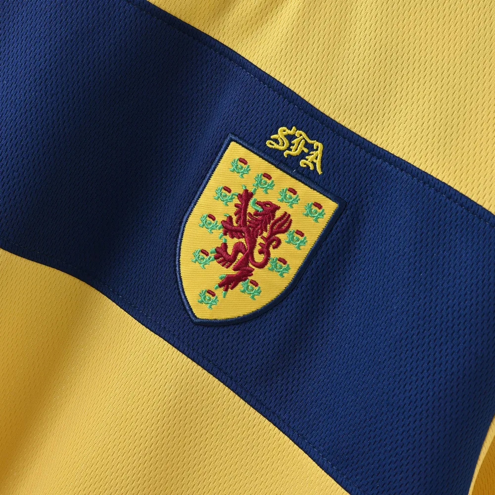 Scotland 2002 Retro Scotland National Team Away Football Shirt 2002 — 5