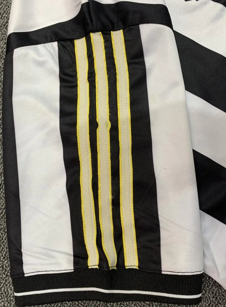 Newcastle 1997-1999 Retro Newcastle United Home Soccer Jersey 1997/1999 — 6