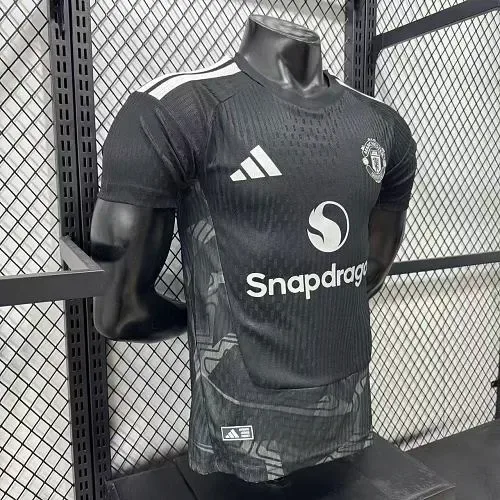 Manchester United 2026/2027 Player Version Manchester United Goalkeeper Football Jersey 2026/27 — 3