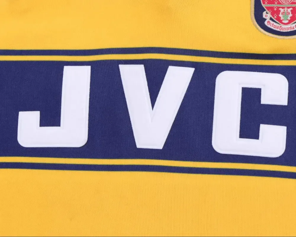 Arsenal 1997-1999 Retro Arsenal Away Football Shirt Kids Size 1997/1999 — 5