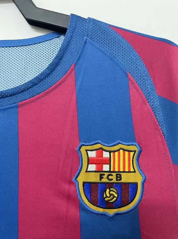 Barcelona 2005/2006 Retro Long Sleeve Barcelona Home Football Shirt UEFA Champions League 2005/2006 — 7