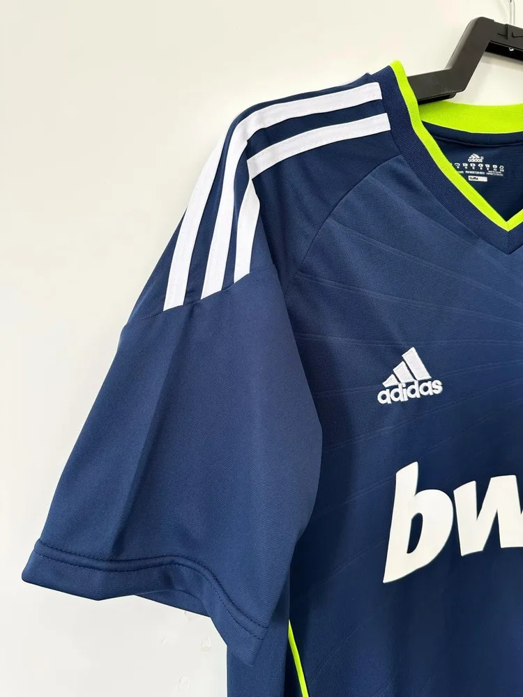 Real Madrid 2010/2011 Retro Real Madrid Visitante Camiseta de fútbol 2010/2011 — 5