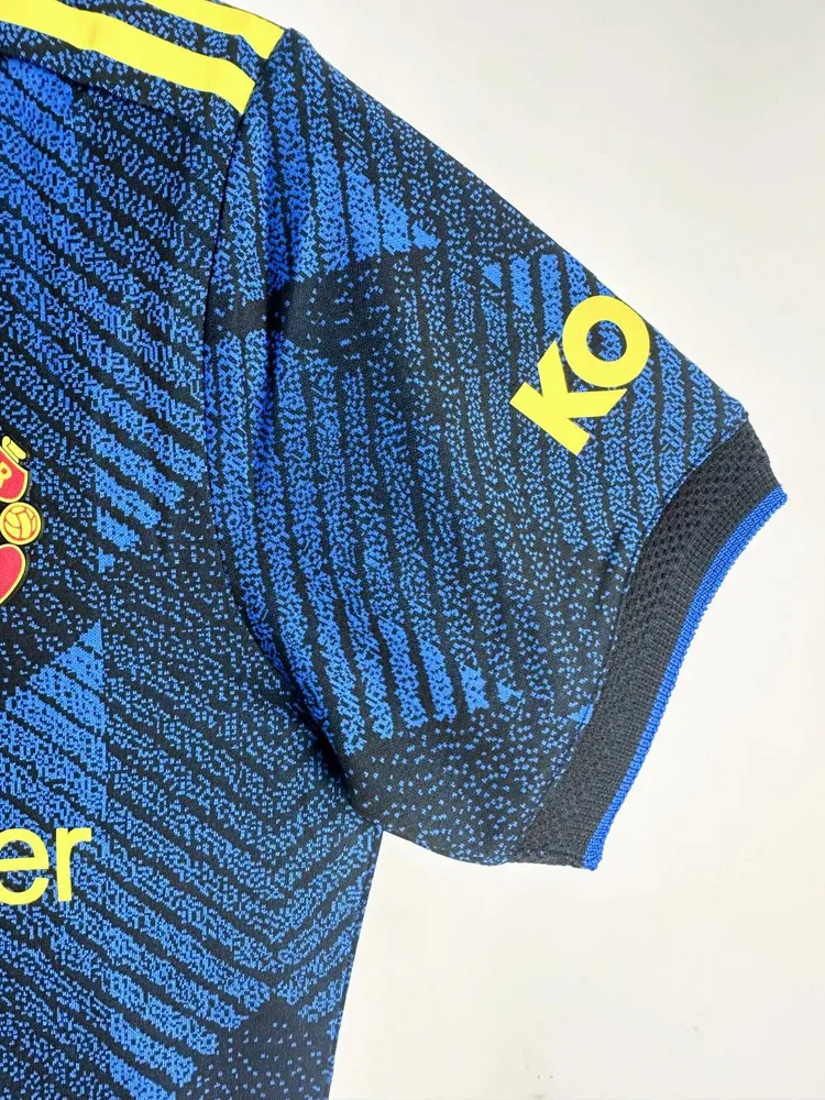 Manchester United 2021-2022 Retro Manchester United Third Away Football Shirt 2021/2022 — 7