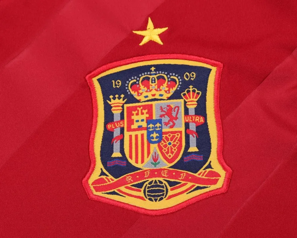 Spain 2012 Retro Spain Home Football Shirt Kids Size 2012 — 4