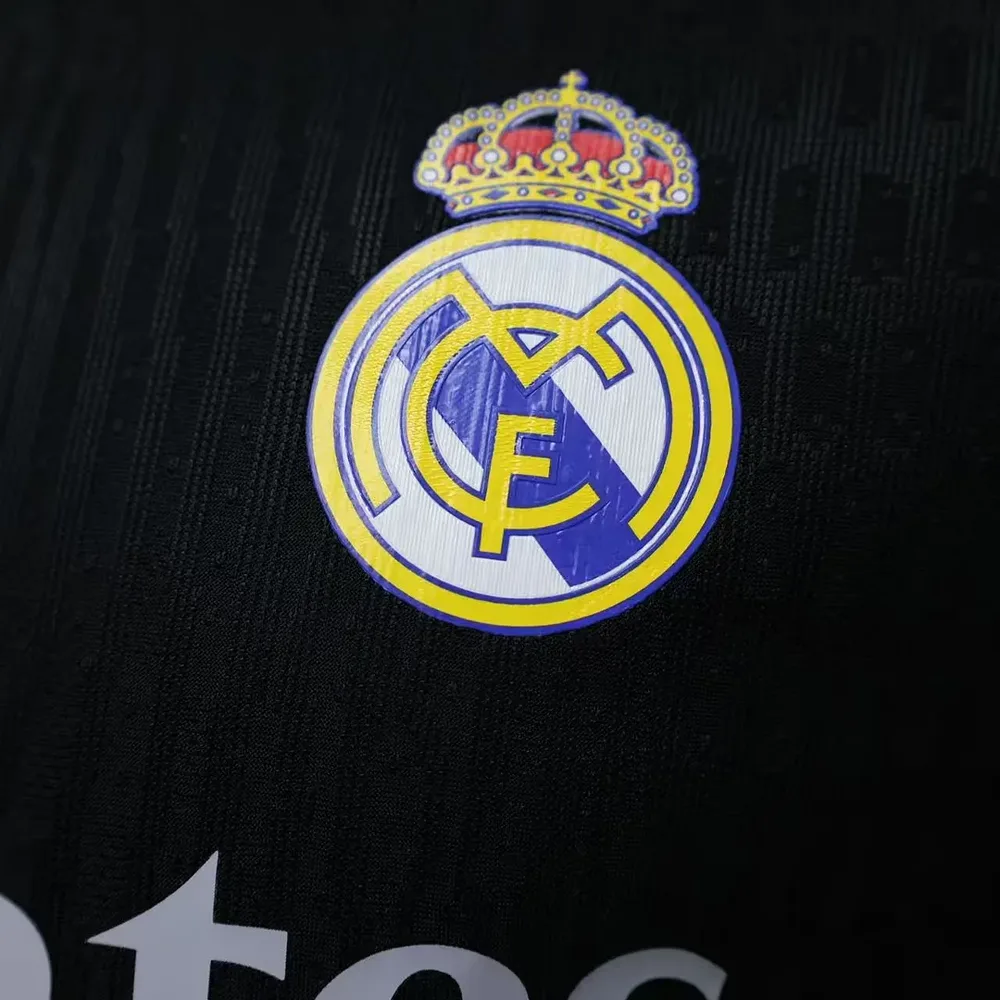 Real Madrid 2026/2027 Player Version Real Madrid Goalkeeper Black Football Shirt 2026/27 — 4