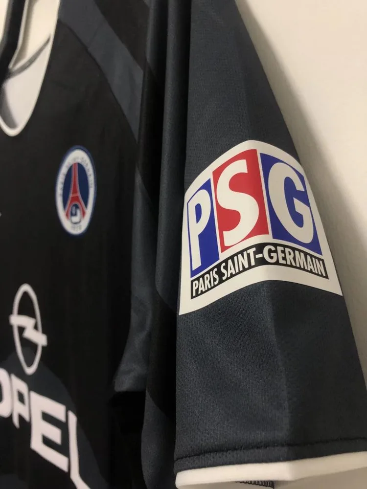 Paris Saint-Germain 2001/2002 Retro Psg Paris Saint-Germain Third Away Football Shirt 2001/2002 — 6
