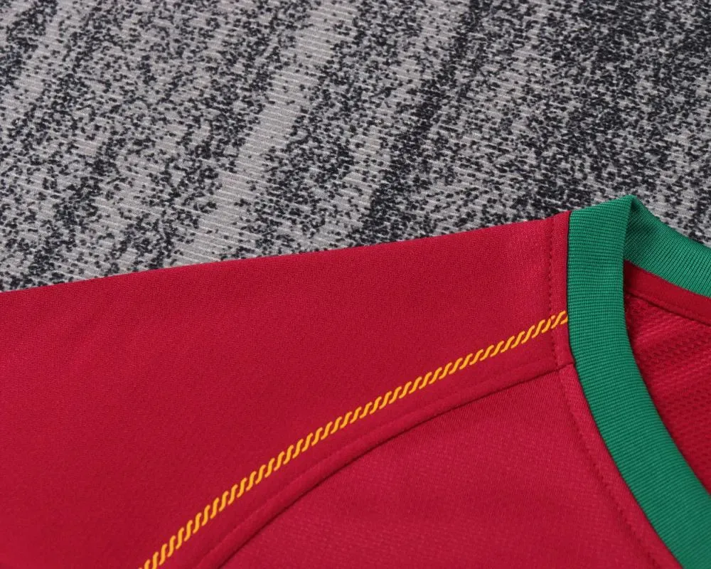 Portugal 2006 Retro Portugal Home Football Shirt Kids Size 2006 — 4