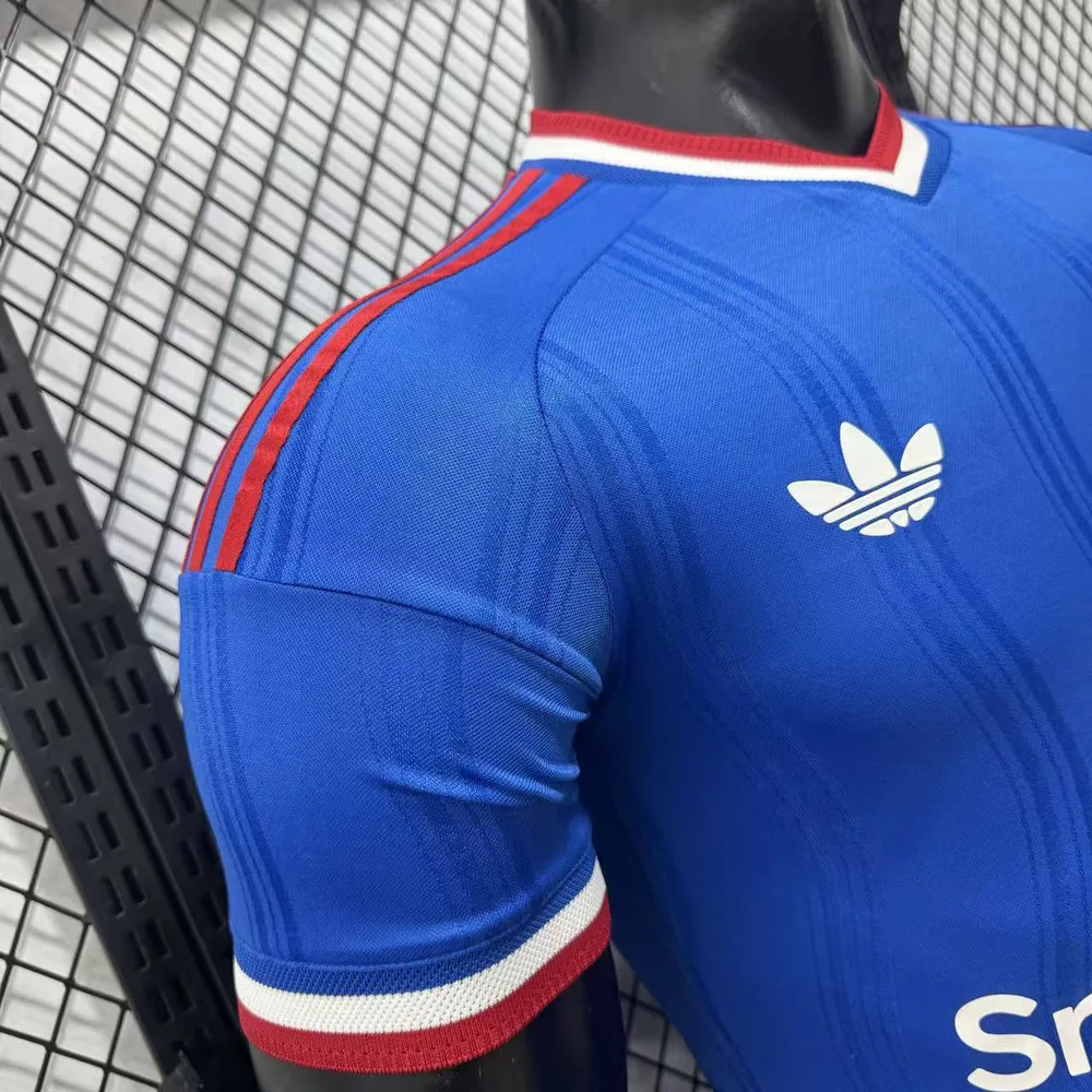 Manchester United 2026/2027 Versión jugador Manchester United Visitante Camiseta de fútbol 2026/27 — 8