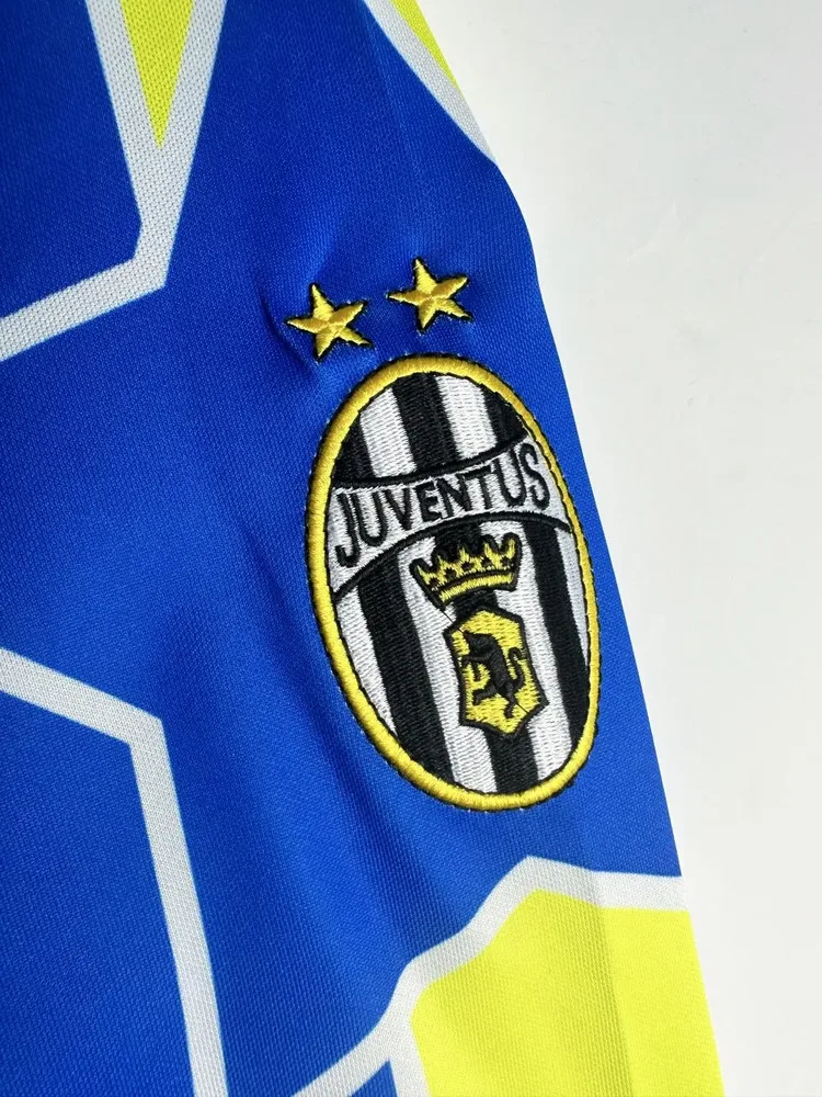 Juventus 1997-1999 Retro Juventus Away Football Shirt 1997/1999 — 7