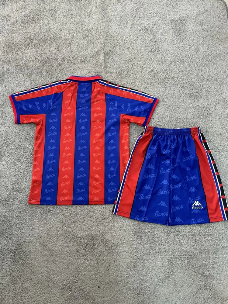 Barcelona 1996/1997 Retro Barcelona Home Football Shirt Kids Size 1996/1997 — 2