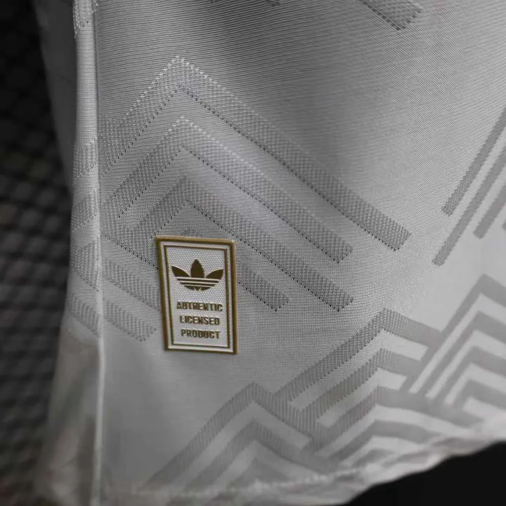 Juventus 2026/2027 Versión jugador Juventus Edición especial White Camiseta de fútbol 2026/27 — 8