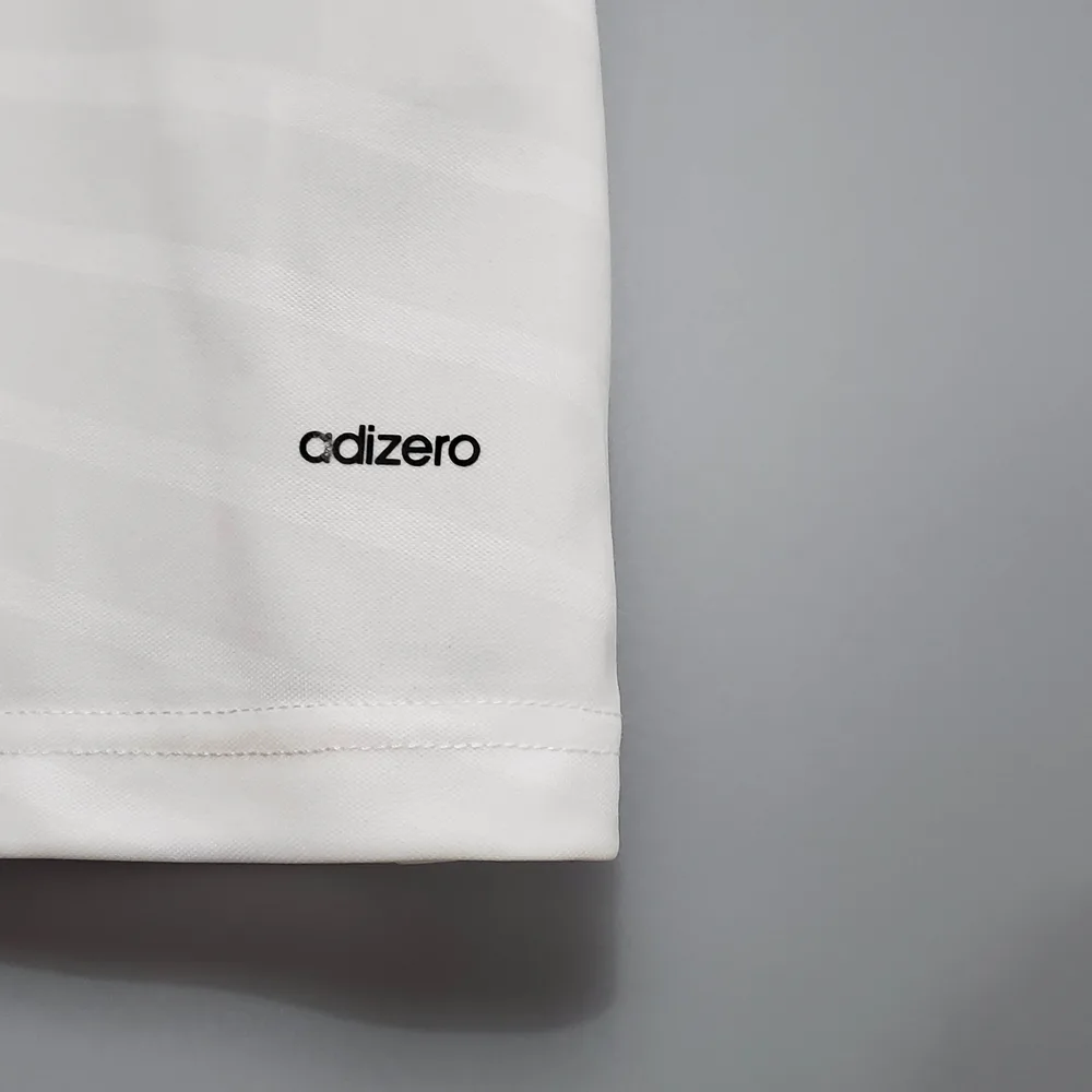 Real Madrid 2014/2015 Retro Real Madrid Local 2014/2015 — 10