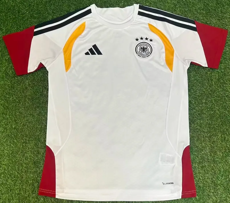 Germany 2026/2027 Germany Conjunto de entrenamiento White Camiseta de fútbol 2026/27